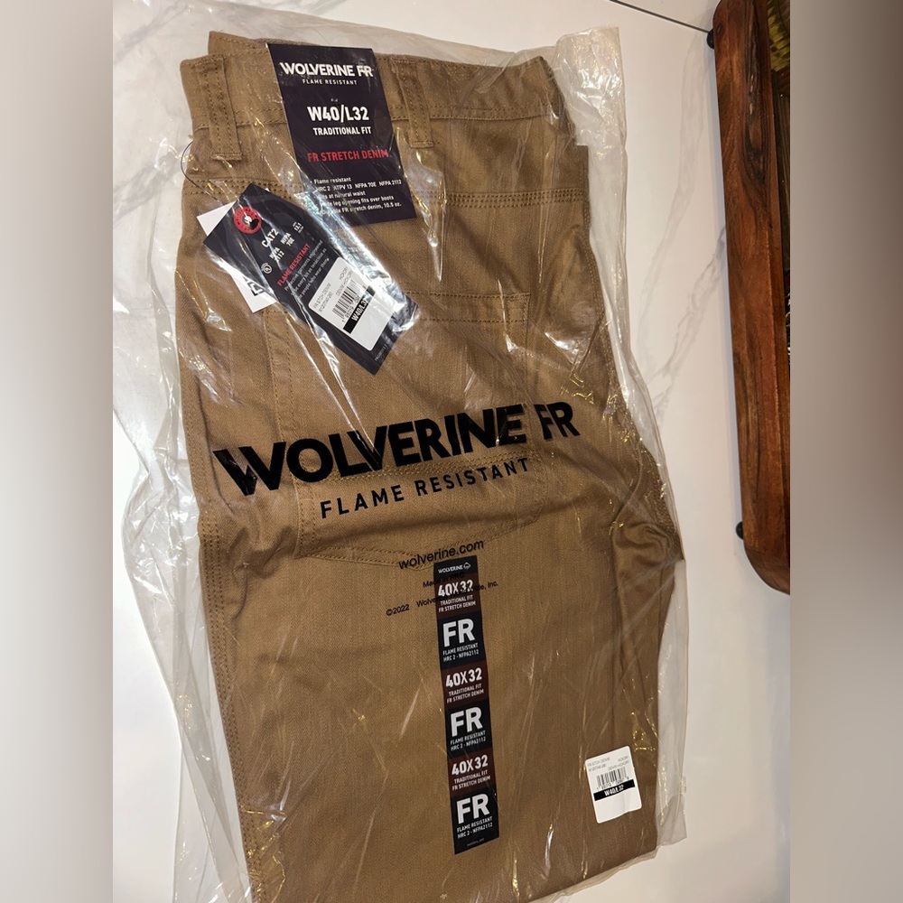 MEN'S WOLVERINES FR STRETCH DENIM Sz W40/L32.